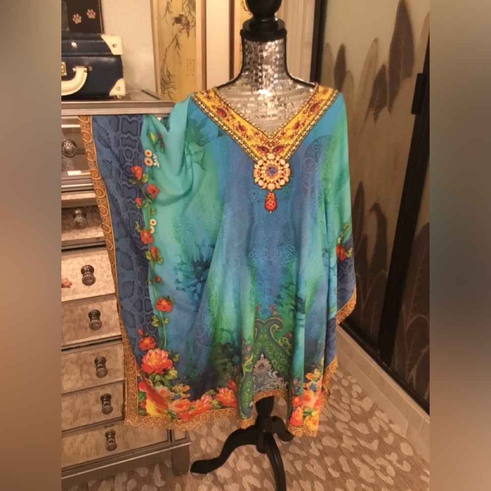 Celina kaftan New Never worn